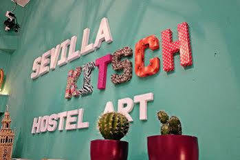 Hostel Kitsch Art *